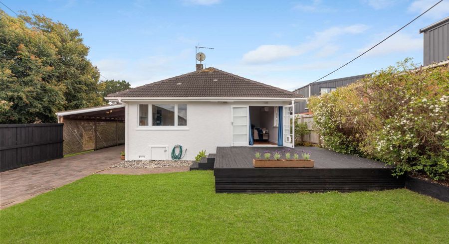  at 2/12 Miro Street, New Lynn, Auckland
