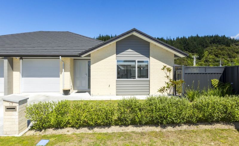  at 17 Chalfont Road, Silverstream, Upper Hutt