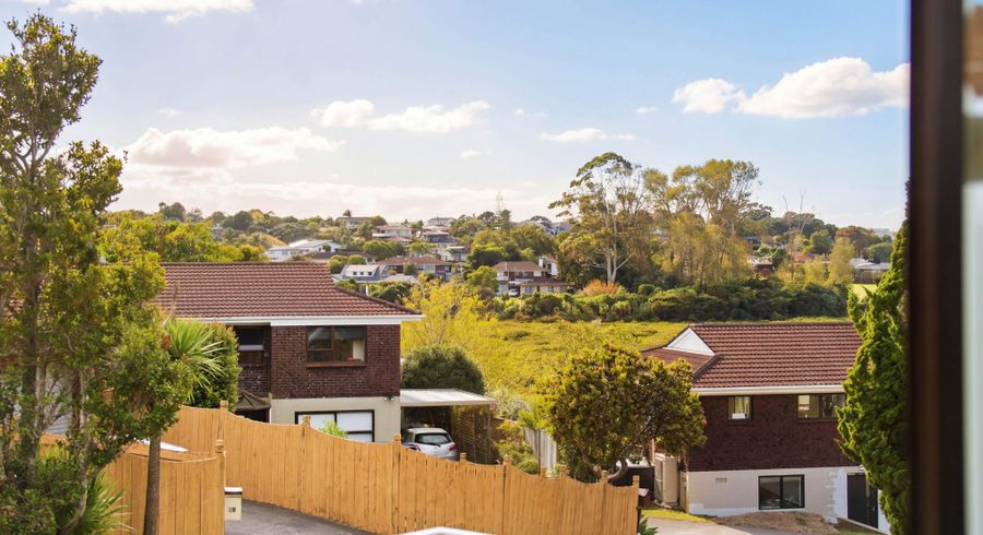  at 2/39 Rapallo Place, Farm Cove, Manukau City, Auckland