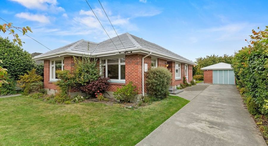  at 35 Liverton Crescent, Bishopdale, Christchurch City, Canterbury