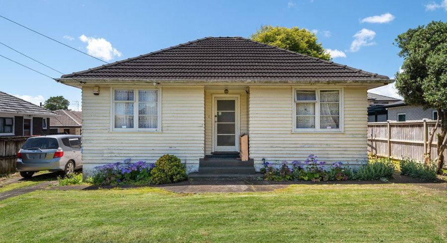  at 3 Lloyd Avenue, Papatoetoe, Manukau City, Auckland