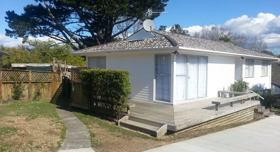  at 14 McHardy Place, Glenfield, Auckland