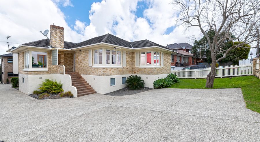  at 484 Blockhouse Bay Road, Blockhouse Bay, Auckland