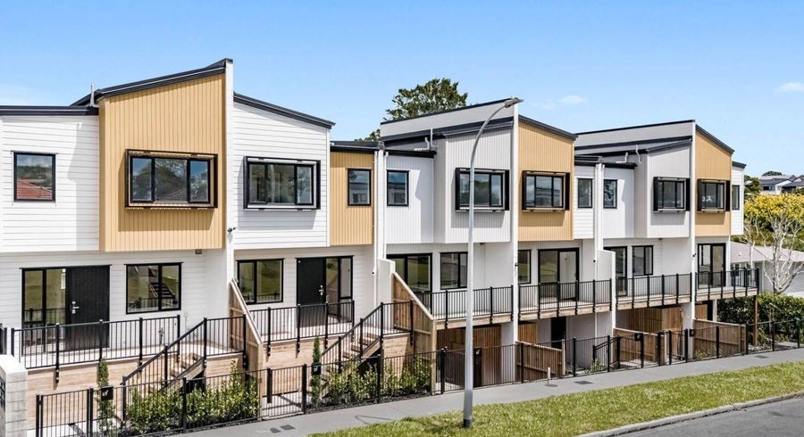  at 2/9 Farringdon Street, Glen Innes, Auckland City, Auckland