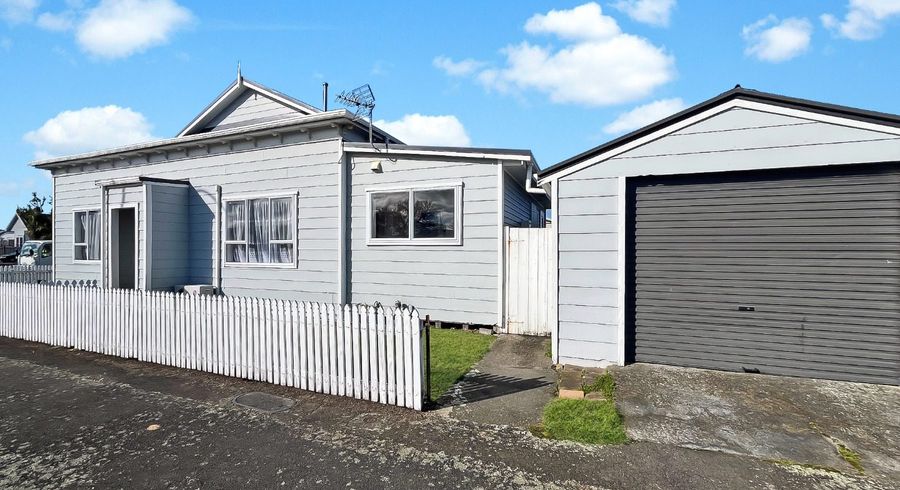  at 64 Joseph Street, West End, Palmerston North, Manawatu / Whanganui