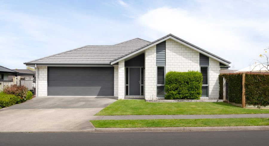  at 5 Glaisdale Crescent, Flagstaff, Hamilton