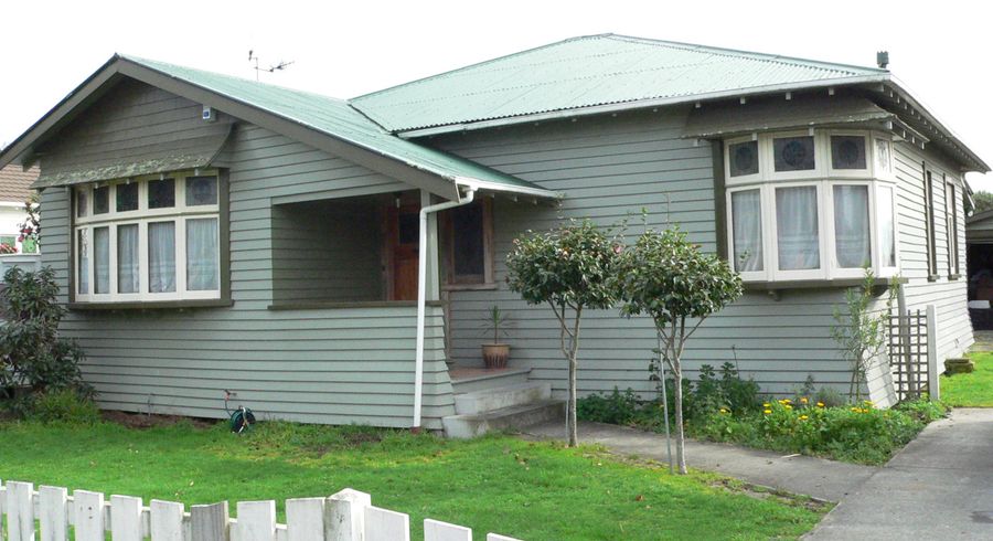  at 21 Frederick Street, Terrace End, Palmerston North