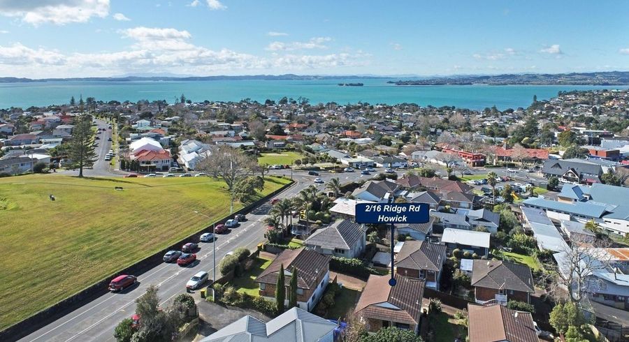  at 2/16 Ridge Road, Howick, Auckland