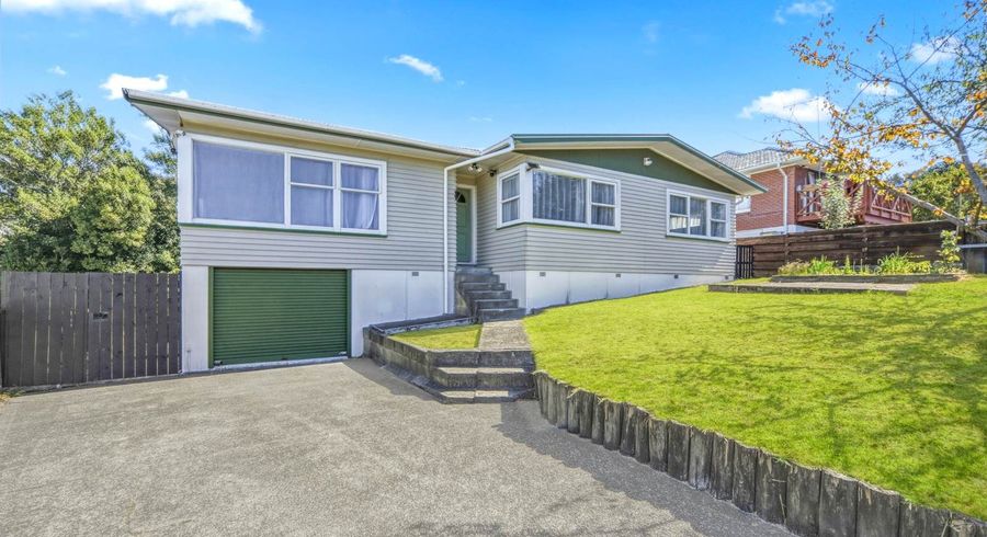  at 3 Halberg Street, Glenfield, North Shore City, Auckland