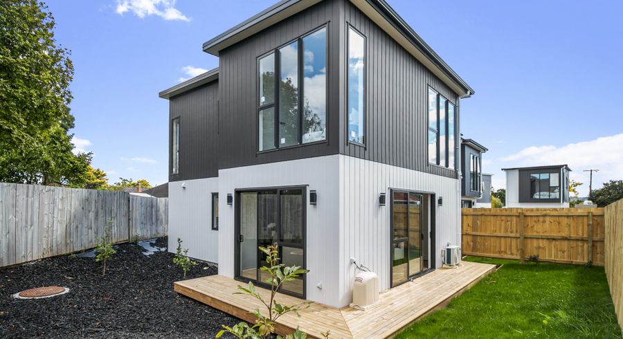  at 20F Fairdene Avenue, Henderson, Waitakere City, Auckland