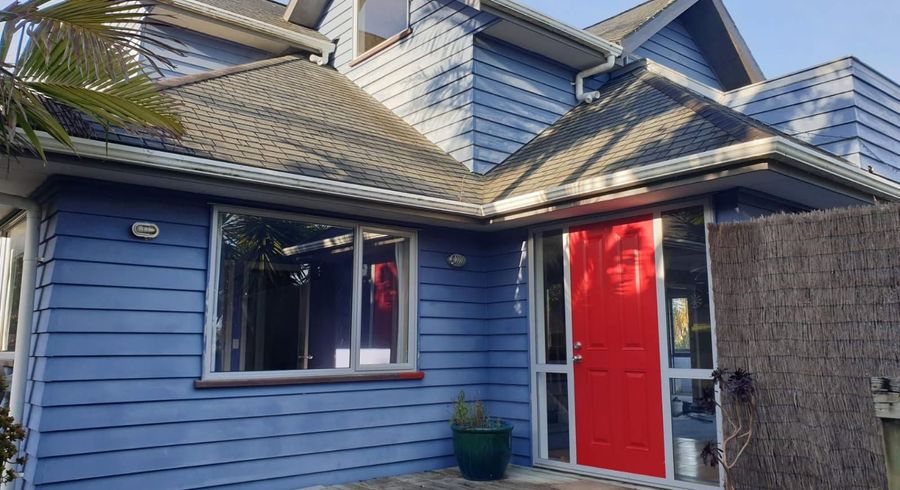  at 38 Tyrico Close, Unsworth Heights, North Shore City, Auckland