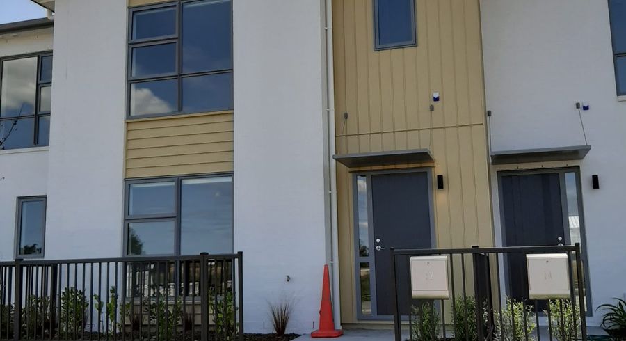  at 12 Adlam Lane, Takanini, Auckland