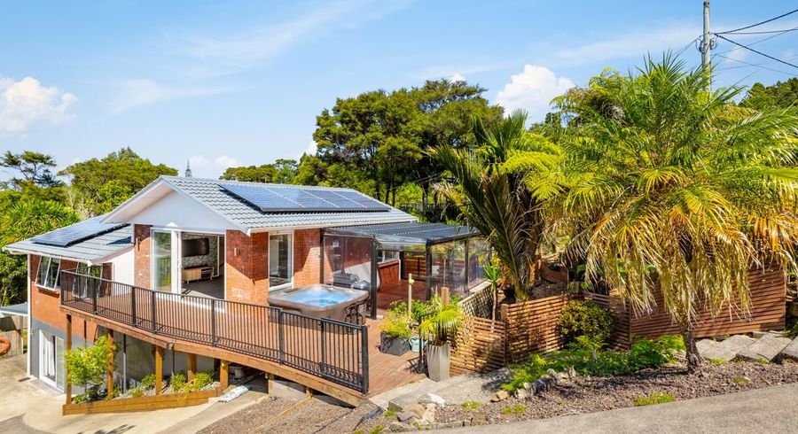  at 9 Lancewood Ave, Titirangi, Waitakere City, Auckland