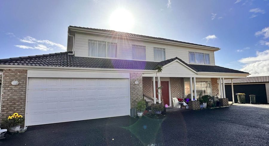  at 18 Trovare Place, Golflands, Manukau City, Auckland