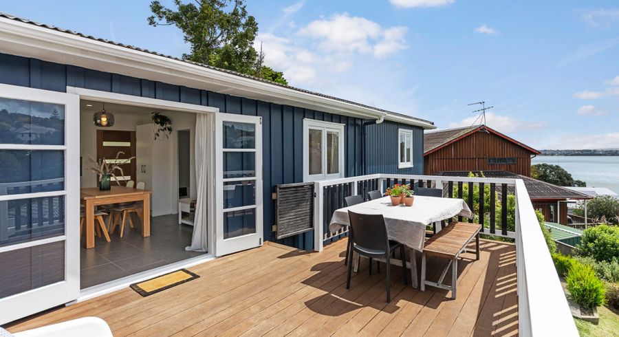  at 101 Island Bay Road, Beach Haven, North Shore City, Auckland