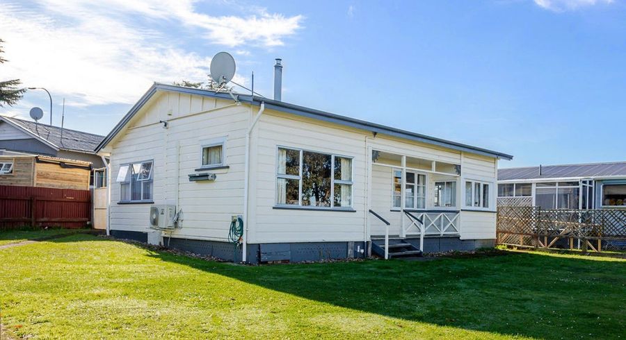  at 7 Denmark Street, Dannevirke, Tararua, Manawatu / Whanganui