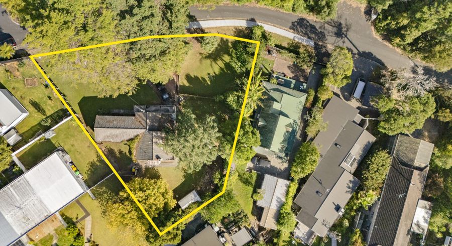  at 3-5 John Bracken Way, Beach Haven, North Shore City, Auckland