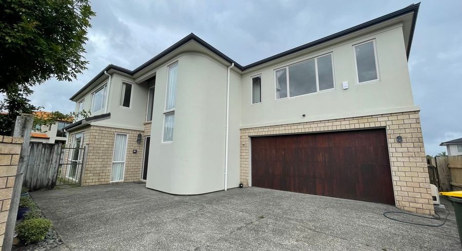  at 32 Kaseng Place, East Tamaki Heights, Manukau City, Auckland