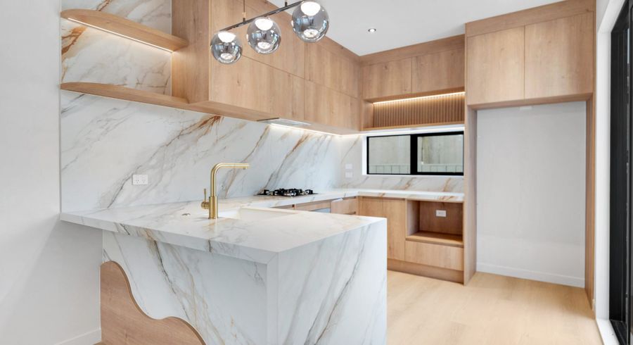  at 4 Barrie Avenue, Papatoetoe, Manukau City, Auckland