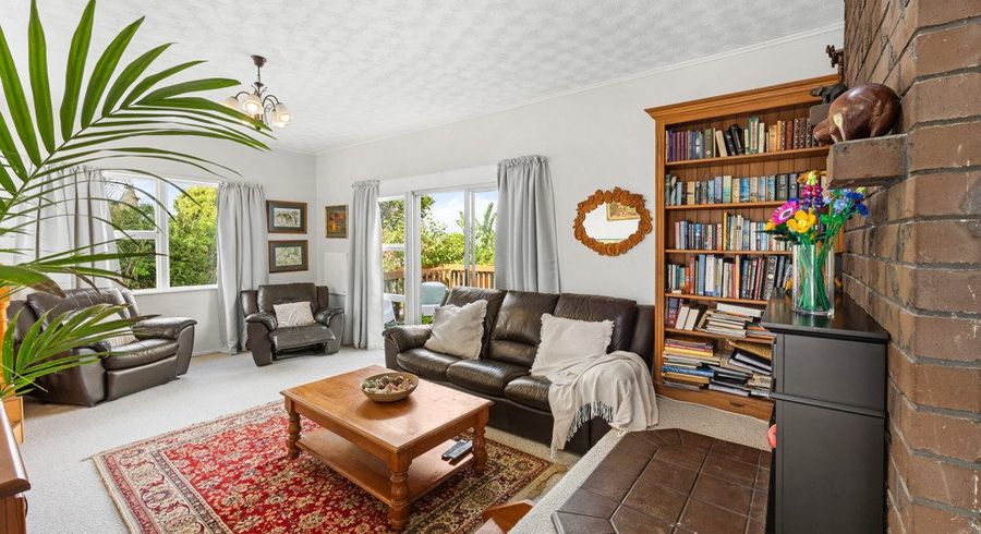  at 15 Helleur Road, Massey, Auckland