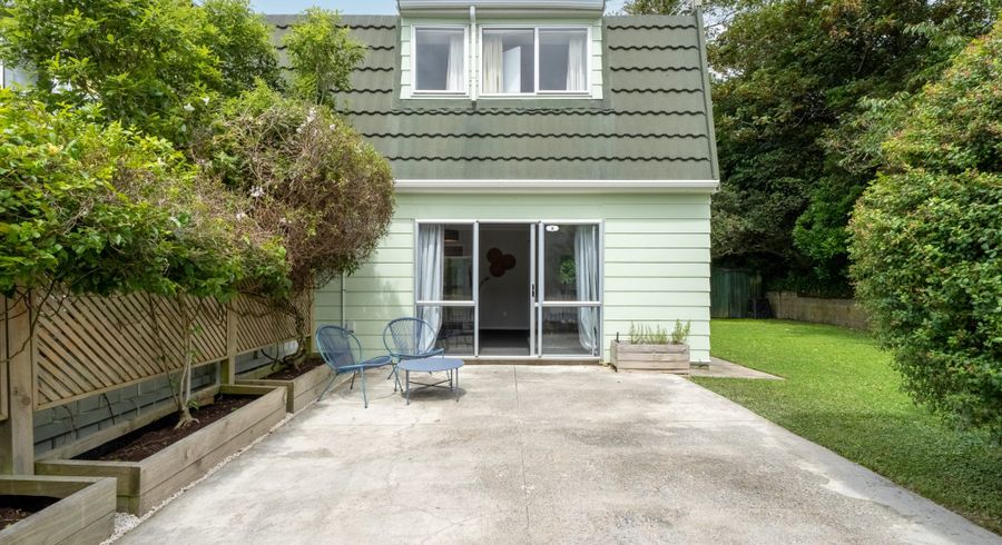  at 8/2 Burdendale Grove, Churton Park, Wellington