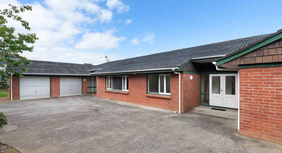  at 158 Titirangi Road, New Lynn, Auckland