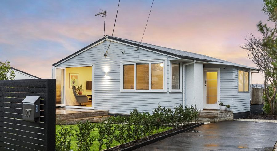  at 27 Kirrie Avenue, Te Atatu South, Waitakere City, Auckland