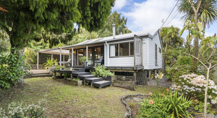  at 44 Turanga Road, Henderson Valley, Auckland