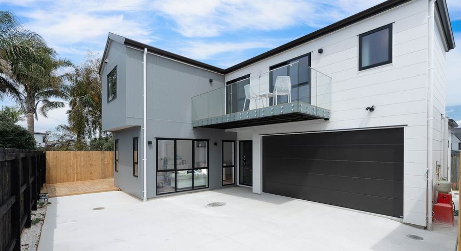  at 84A Tiraumea Drive, Pakuranga, Manukau City, Auckland