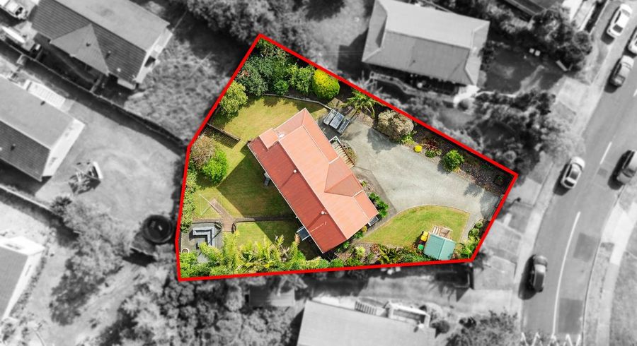  at 6 Beauchamp Drive, Massey, Waitakere City, Auckland