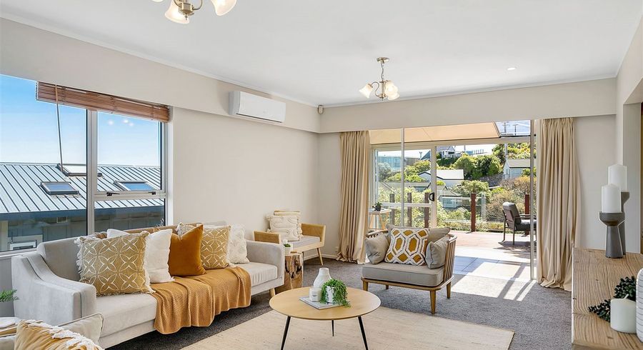  at 18 Gordon Road, Plimmerton, Porirua