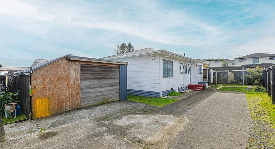  at 2/30 Gloucester Road, Manurewa, Manukau City, Auckland