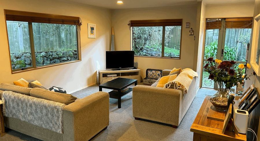  at 1/9 Carrs Place, Ellerslie, Auckland