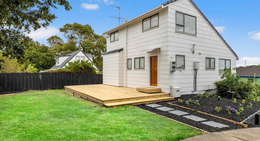  at 1/3 Tahinga Street, Northcote, Auckland
