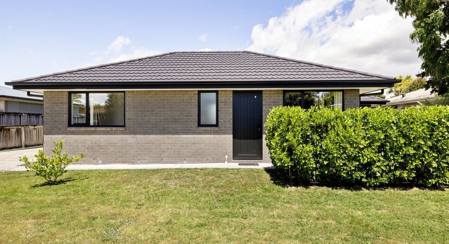  at 4/15 Dover Road, St Andrews, Hamilton