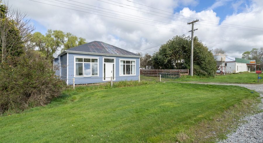  at 1242 Waipahi Highway, Pukerau