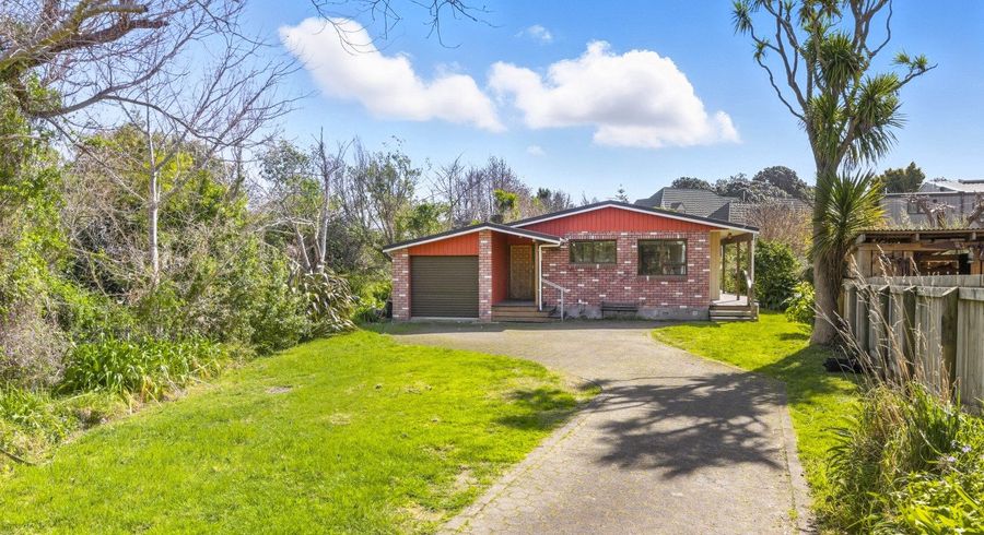  at 61 Ocean Road, Paraparaumu Beach, Kapiti Coast, Wellington