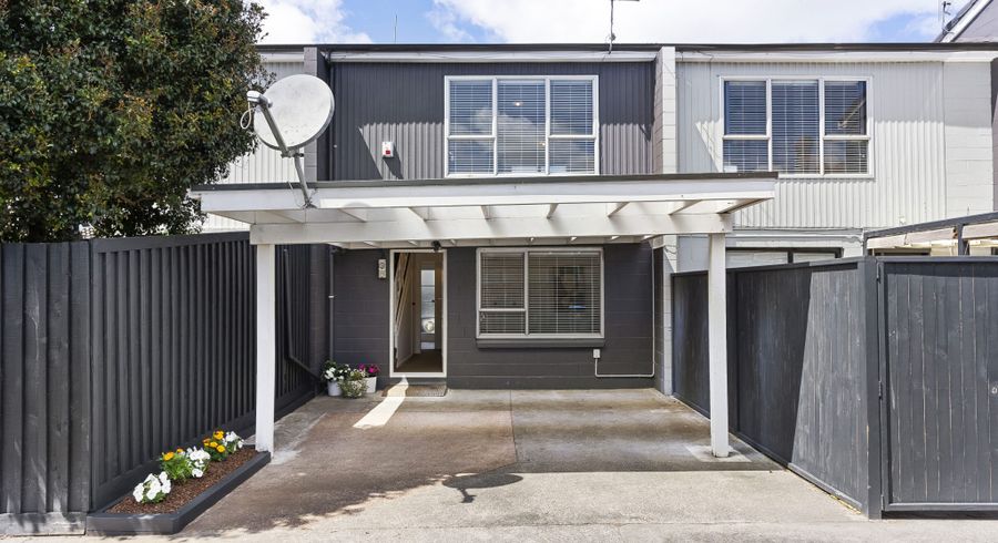  at 11/57 Point Chevalier Road, Point Chevalier, Auckland City, Auckland