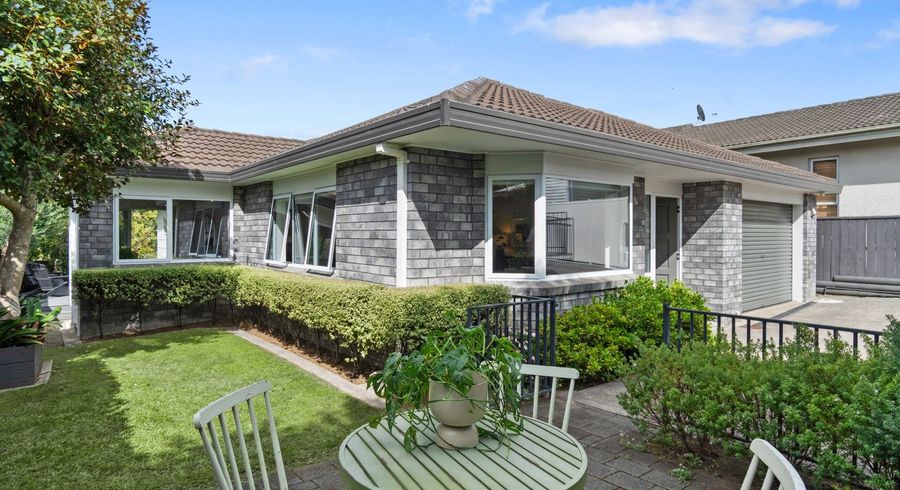  at 2/19 Clarke Road, Onehunga, Auckland City, Auckland