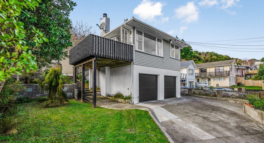  at 15 Lord Street, Stokes Valley, Lower Hutt, Wellington