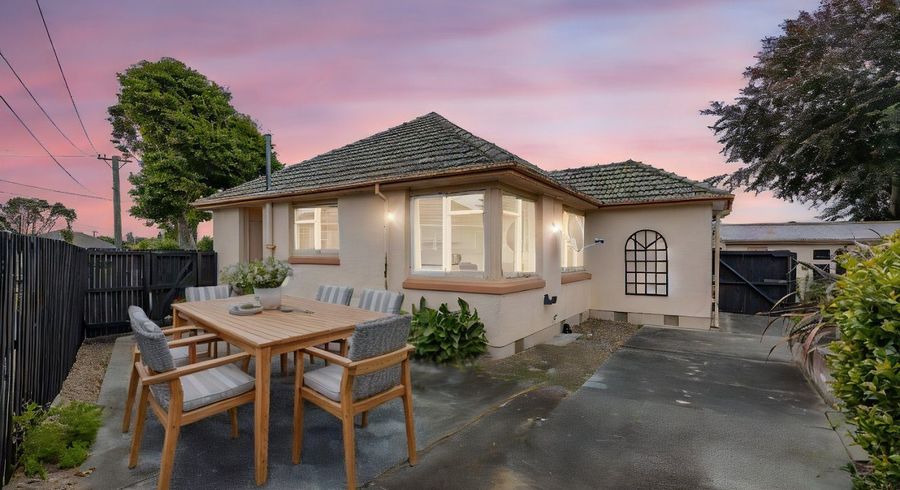  at 5 Dana Place, Mairehau, Christchurch City, Canterbury