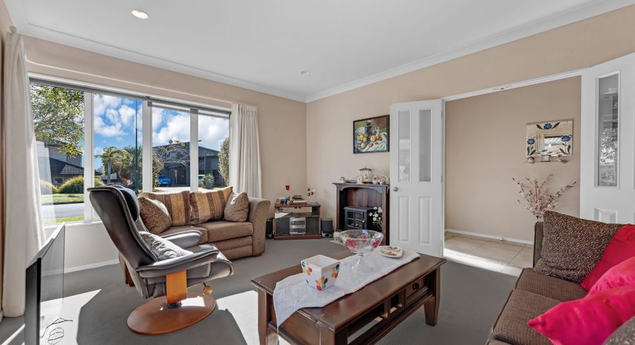  at 48 Aberdeen Crescent, Wattle Downs, Manukau City, Auckland