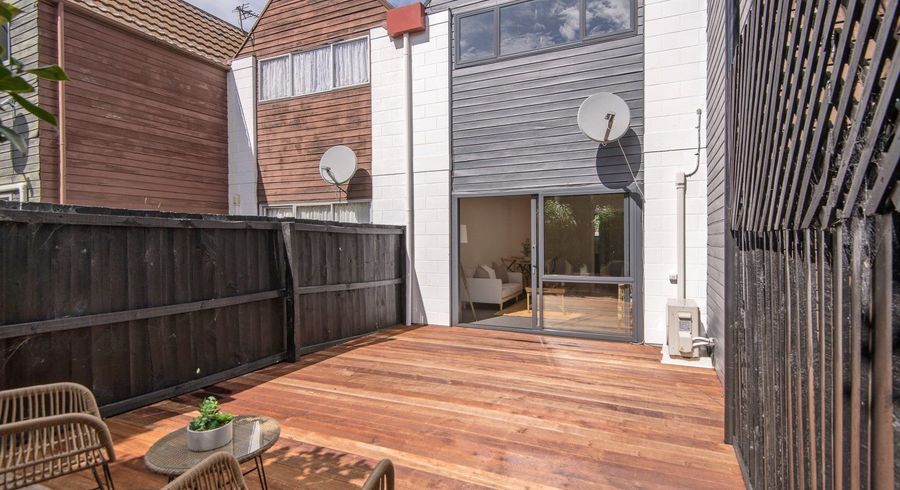  at 4/37 Geraldine Street, Edgeware, Christchurch