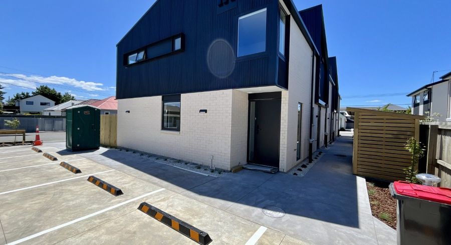  at 9/18 Feilding Street, Addington, Christchurch City, Canterbury