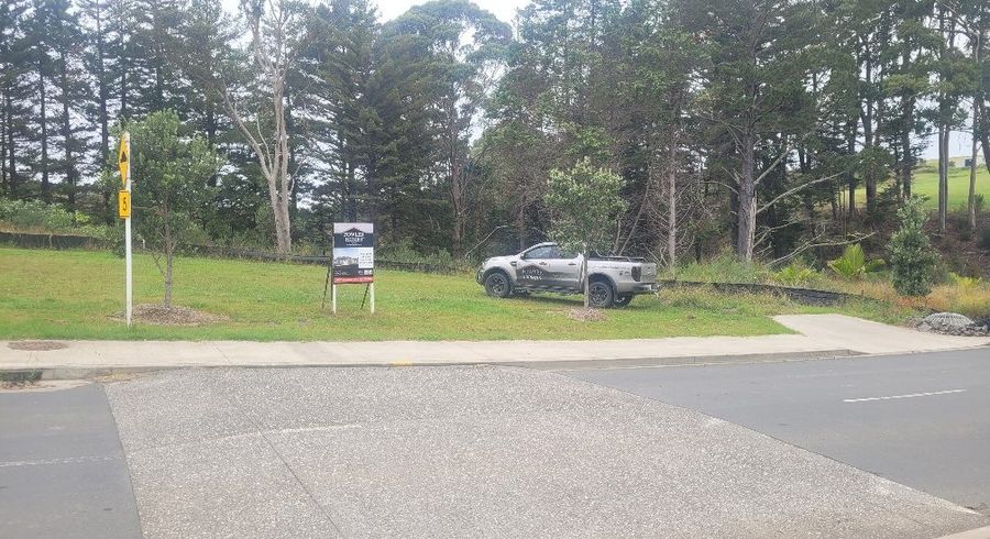  at 32 Ara Hills Drive, Orewa, Rodney, Auckland