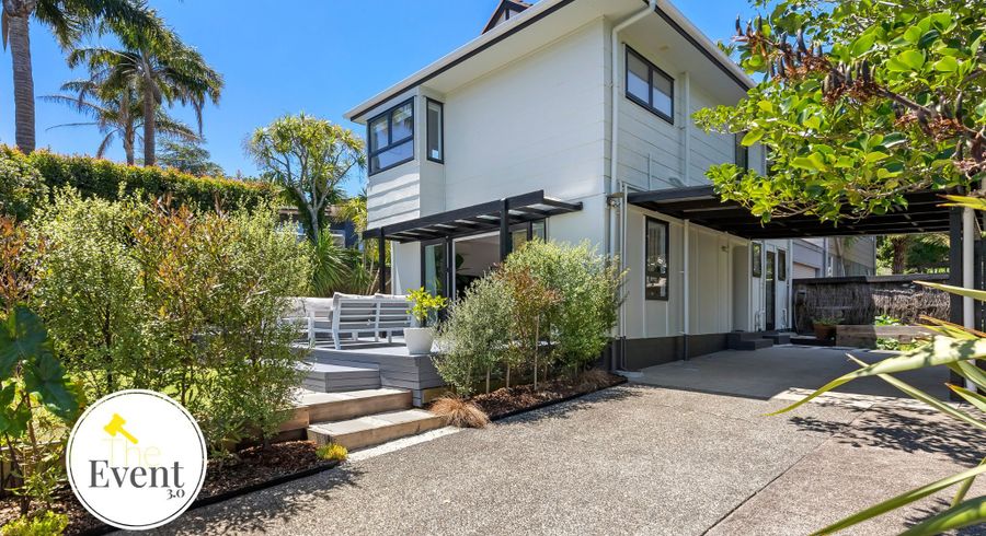  at 1/2 Telstar Place, Beach Haven, Auckland