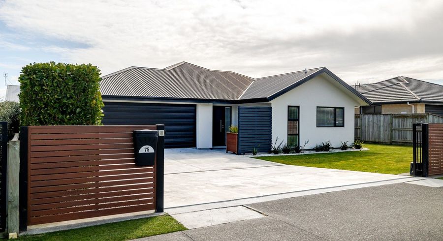 at 75 Pharazyn Street, Feilding, Feilding