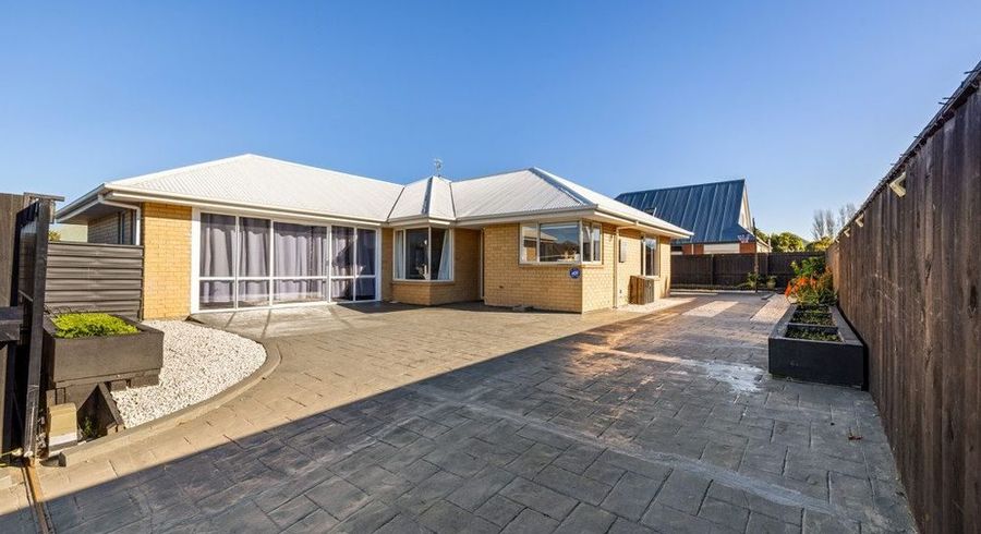  at 43 Farnborough Street, Aranui, Christchurch City, Canterbury