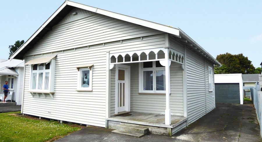  at 33 McGiffert Street, City Centre, Palmerston North, Manawatu / Whanganui