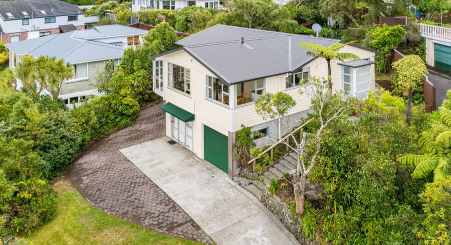  at 7 Walnut Way, Maungaraki, Lower Hutt, Wellington